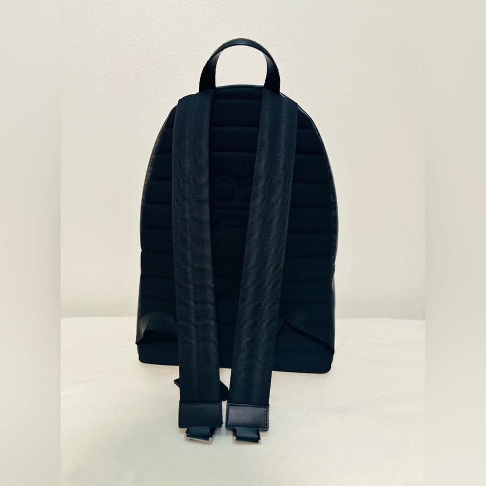 Dior Backpack - Picture 3 of 4